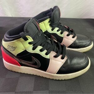 Nike Air Jordan 1 Mid Black Glow in the Dark Youth Size 5.5
